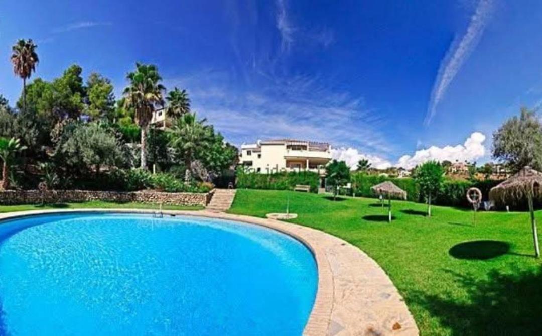Bedroom, With A Share Bathroom In A Bed And Breakfast Place Málaga Extérieur photo